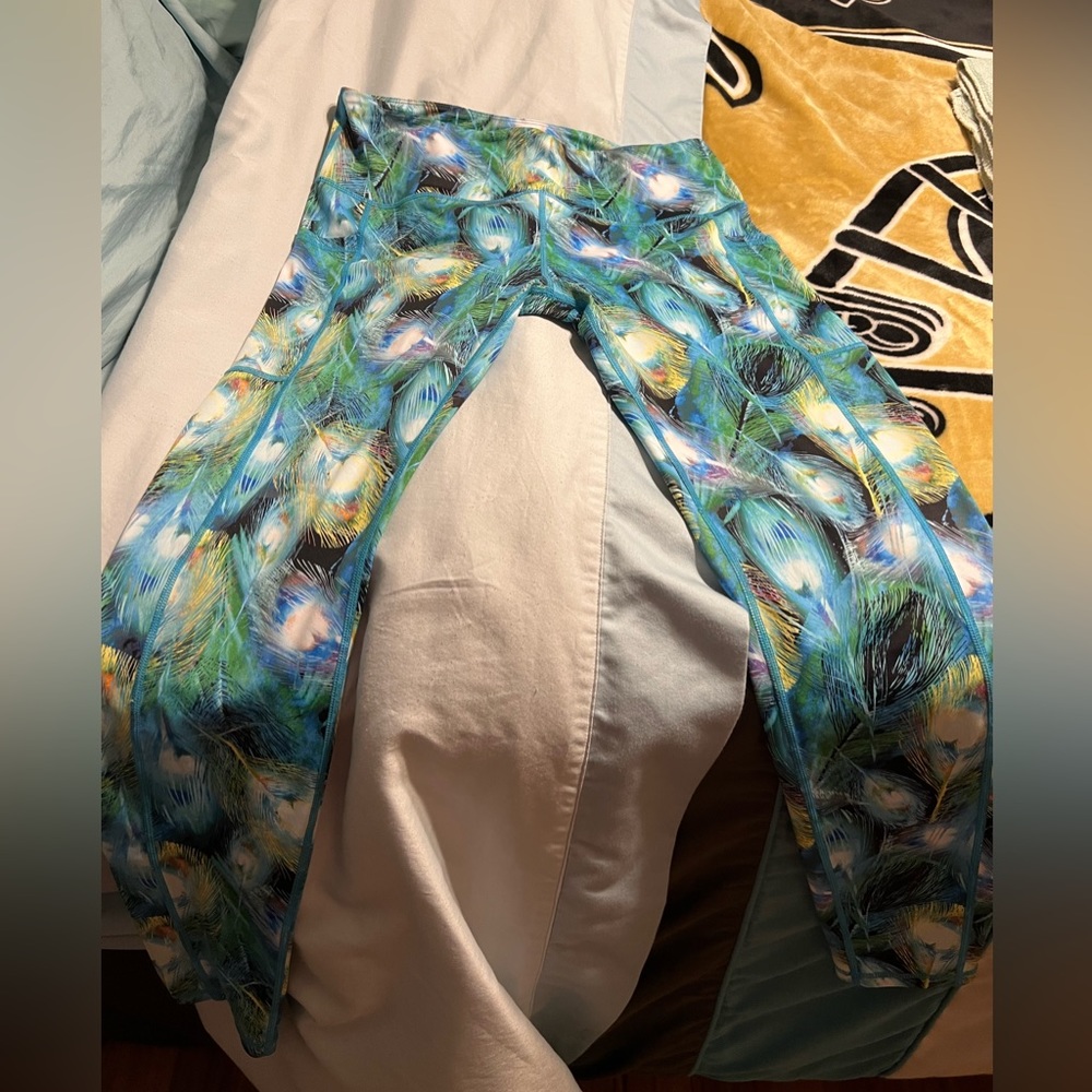 CVG Proud Peacock 🦚 (feather) full length leggings with side pockets.